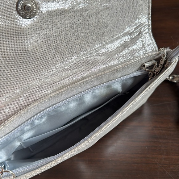 Evening Clutch - Picture 4 of 4